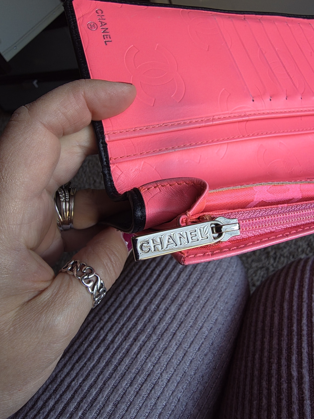CHANEL Black Quilted Leather Cambon with Patent CC Emblem - Picture 7 of 12